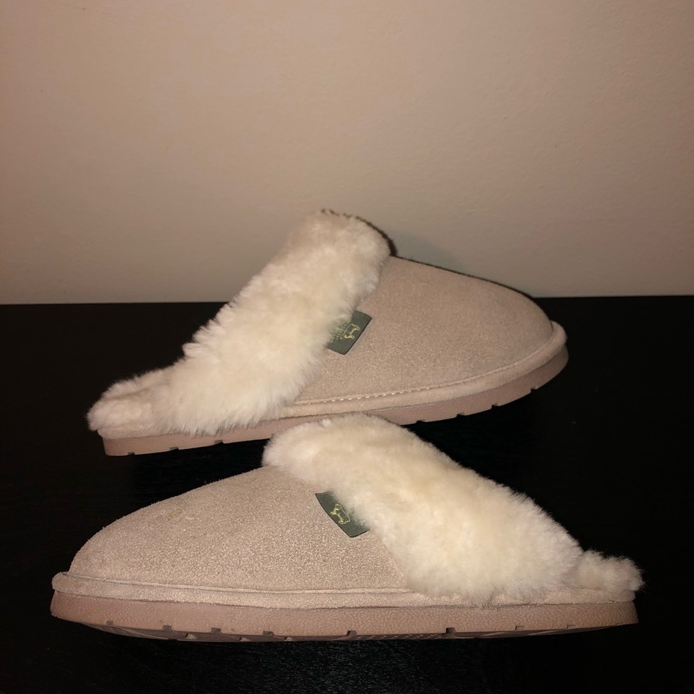 Cloud Nine Sheepskin Lined Slipper w/Hard Sole-Med